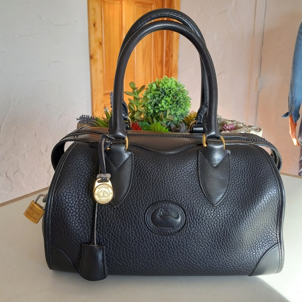Dooney & Bourke Gladstone, 1989 "Solid Black Line"
